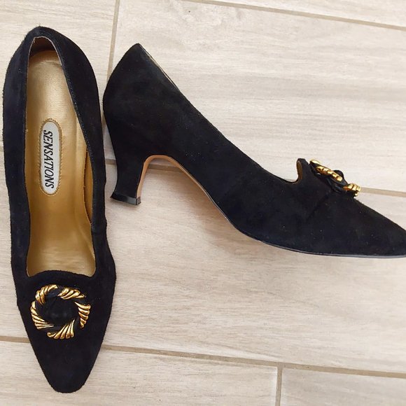Sensations Black Suede Pointed Toe Pump.  Size 8B - Picture 1 of 6